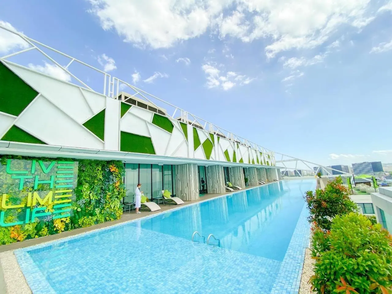 *** ホテル Lime Resort Manila パサイ フィリピン