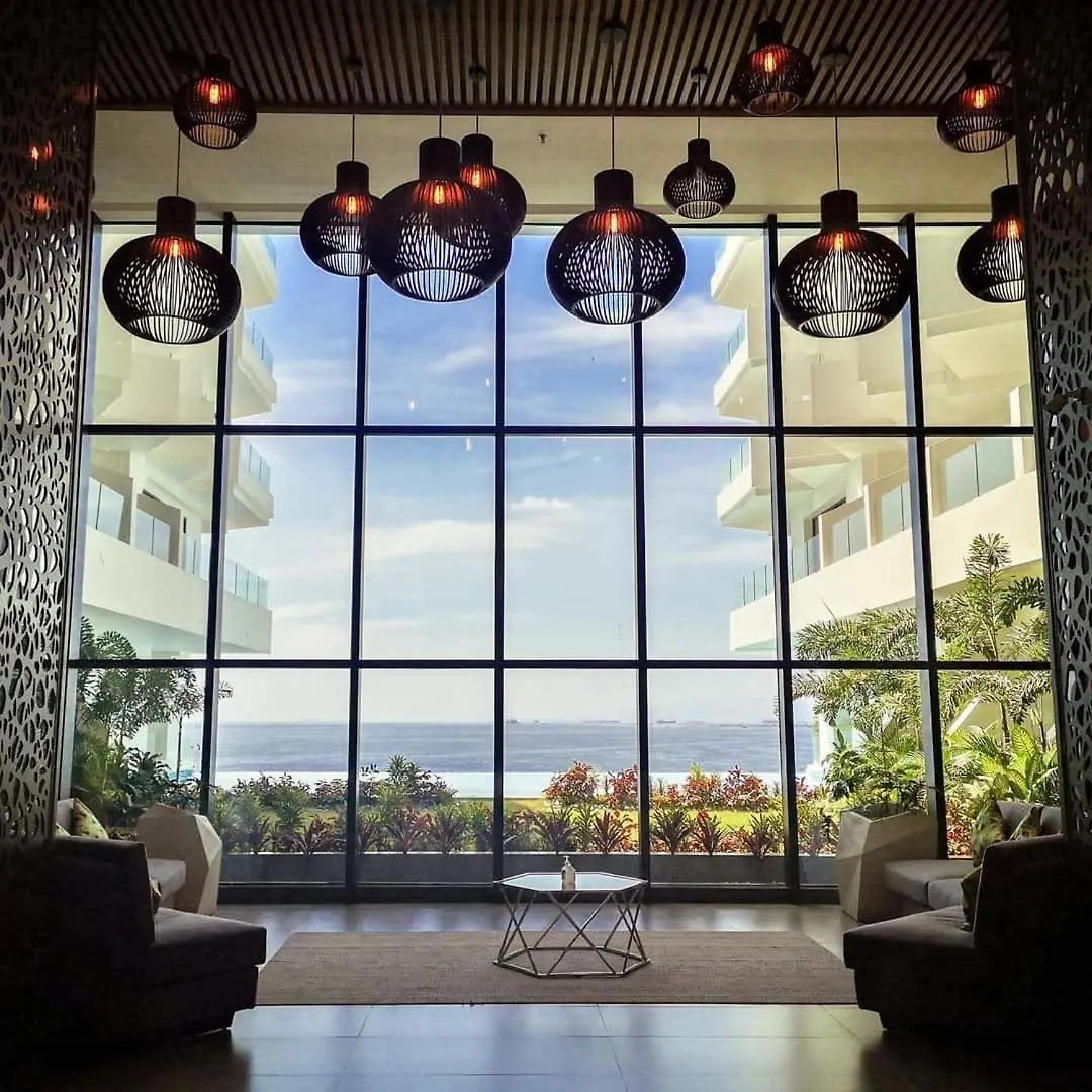 Lime Resort Manila パサイ