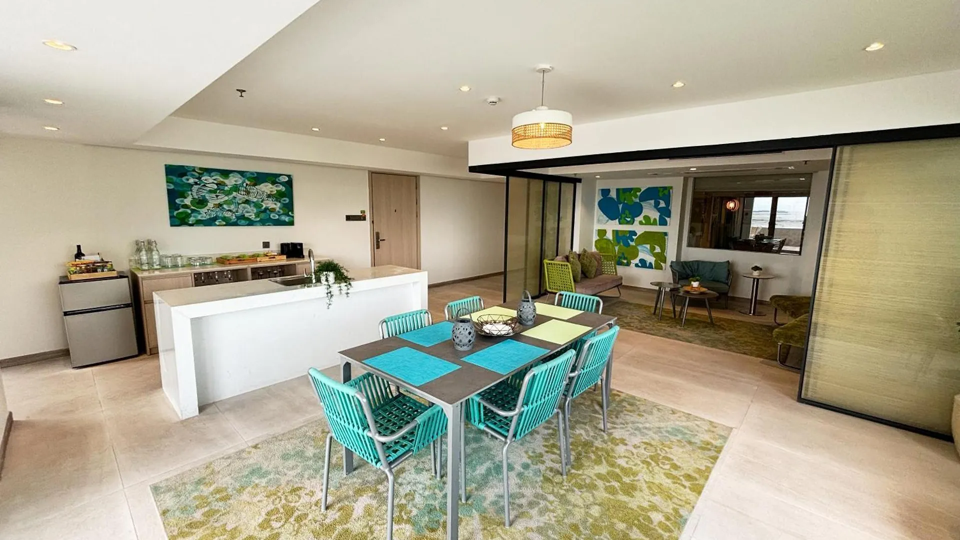 ホテル Lime Resort Manila パサイ