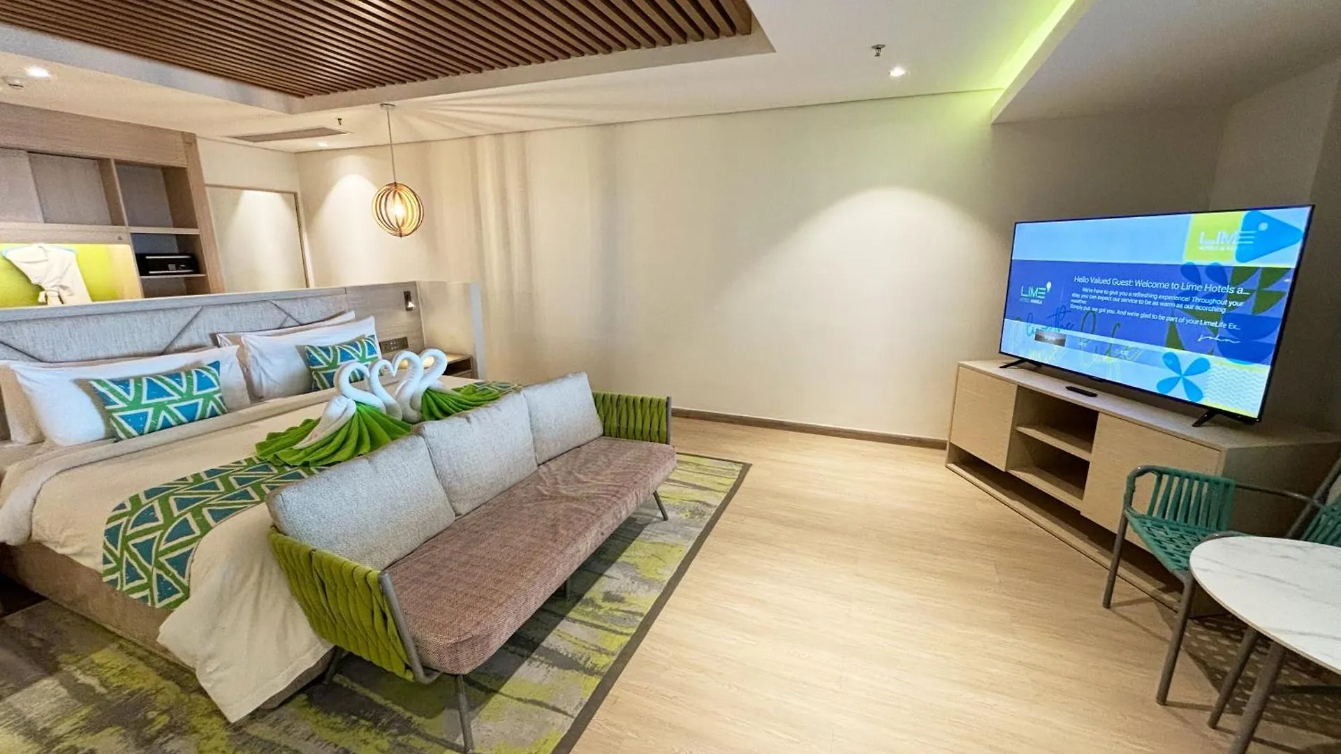 ホテル Lime Resort Manila パサイ