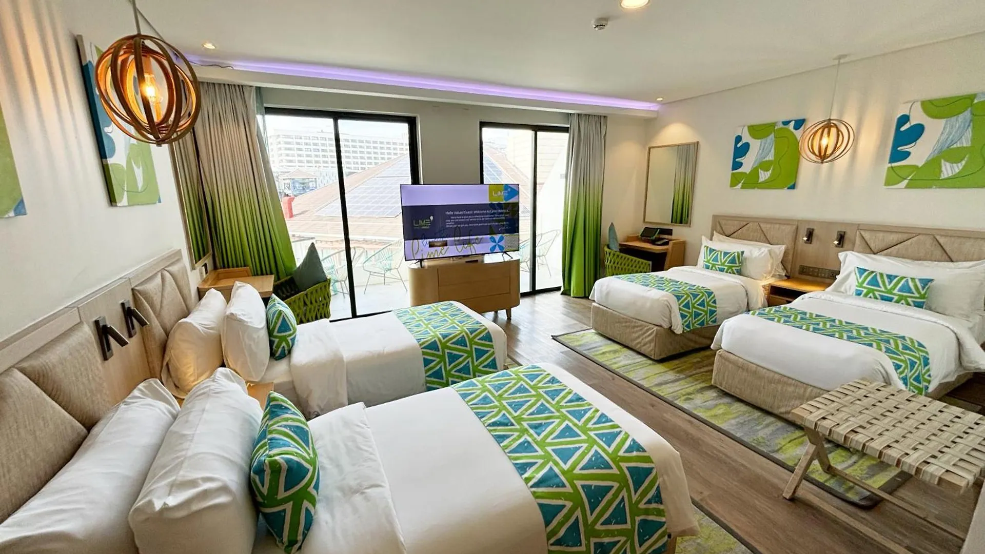 Lime Resort Manila パサイ ホテル
